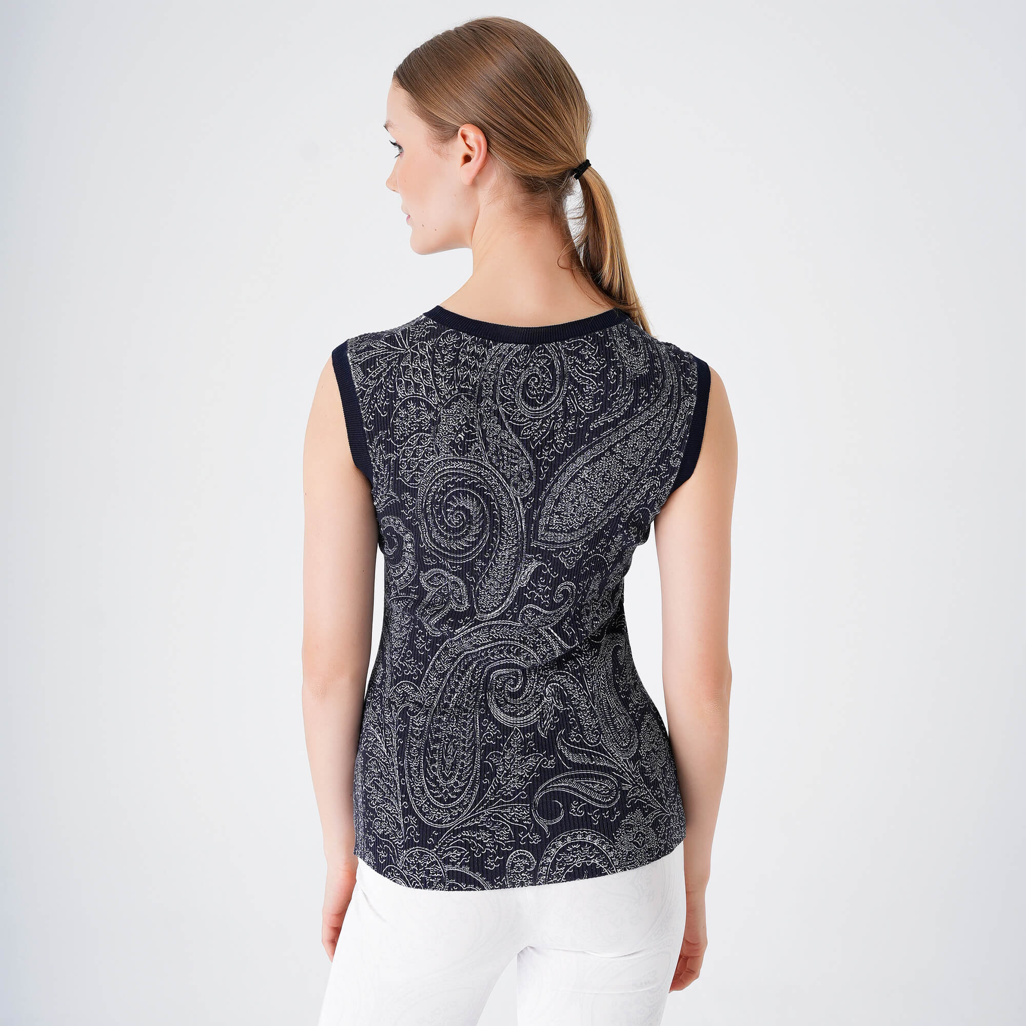 Etro - Navy Blue & White Etnic Print Silk Knitted Sleeveless Tshirt